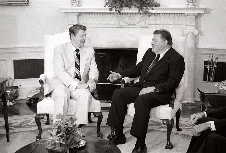 Franz Josef Strauß im Gespräch mit Ronald Reagan im Weißen Haus 1988