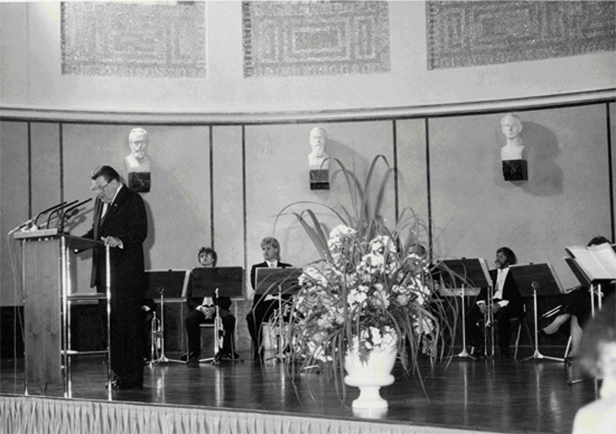 Anlässlich der Verleihung der Ehrendoktorwürde der Ludwig-Maximilians-Universität München am 13. Juli 1985