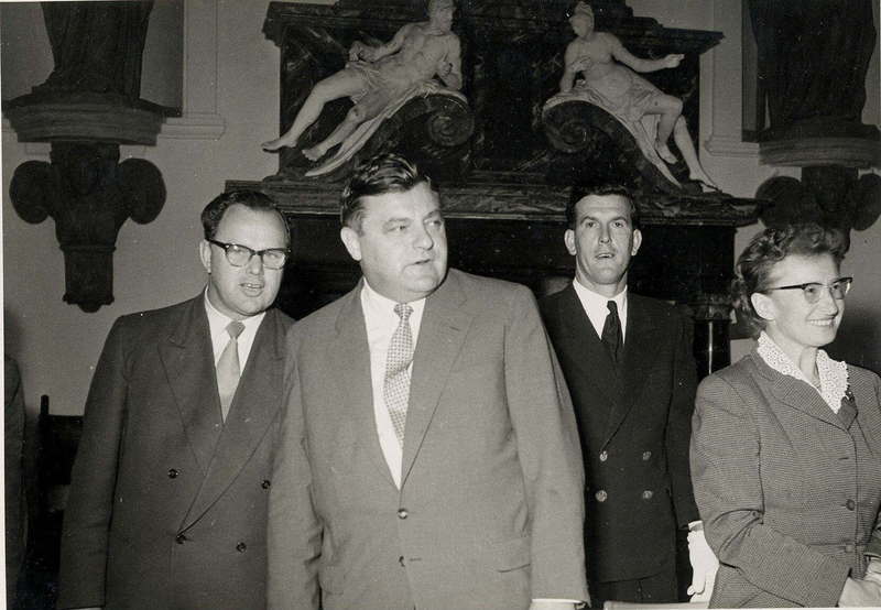 Landesgruppensitzung Kirchheim am 17.09.1956: Richard Stücklen, Franz Josef Strauß und Ingeborg Geisendörfer