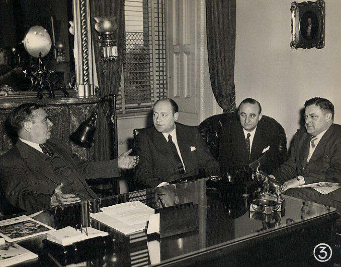 Zusammen mit Hans-Joachim von Merkatz beim Präsidenten des amerikanischen Parlaments während der USA-Reise 1953